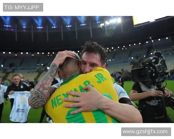 梅西与内马尔好友齐聚一堂展开友谊赛精彩对决 梅西与内马尔好友齐聚一堂展开友谊赛精彩对决